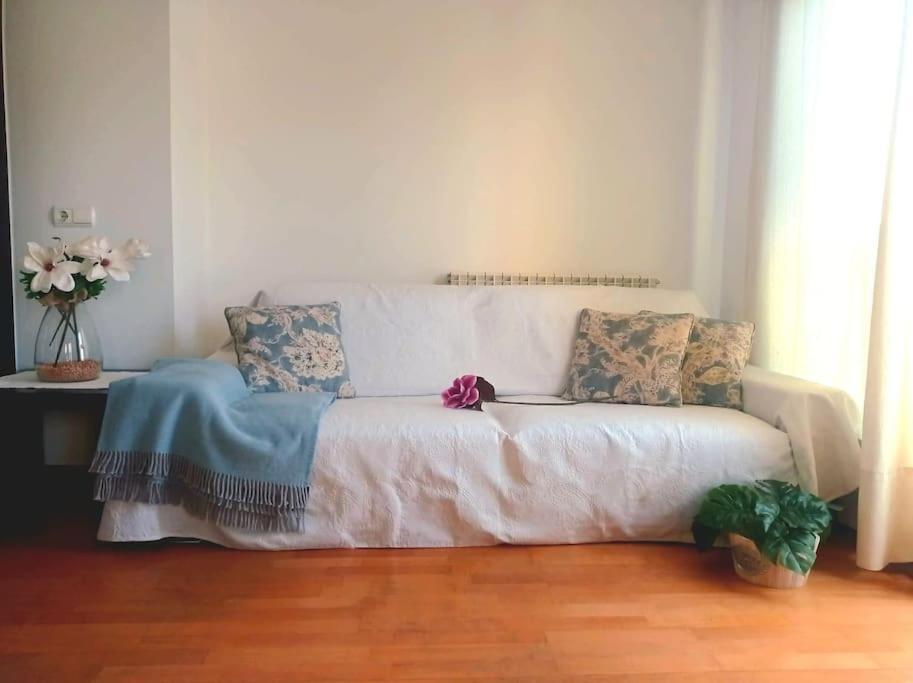 Appartement Acogedor Apartamento Con Piscina Y Garaje à Huesca Extérieur photo